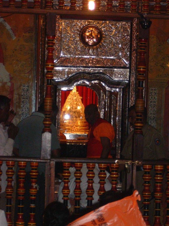 Suzanna Travels to Sri Lanka