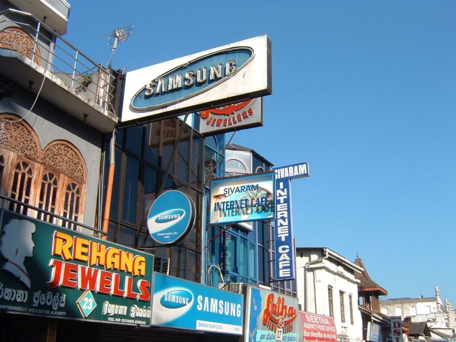 Suzanna Travels to Sri Lanka